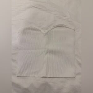 Aritzia Babaton White Ribbed Tube Top. Only worn a handful of times.